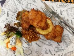 -F+轻食健身赋能空间(中华北路国贸商场店)
