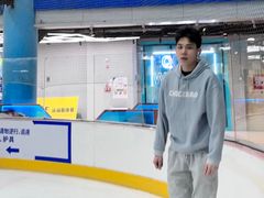 -正佳冰河湾真冰滑冰场