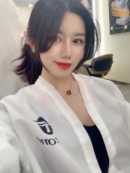 -AYO SALON