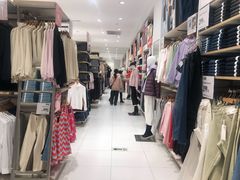 -优衣库(余姚万达广场店)