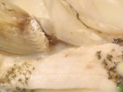 -南京金牛湖巨碗鱼头