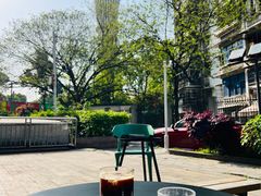 -Be Lived Cafe比例咖啡(摩天轮店)