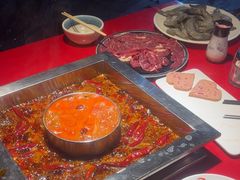 -二荆条·蜀鲜汇城市森林火锅