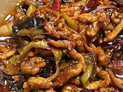 -老码头黑皮肘子锅包肉熏酱水饺(文政街店)