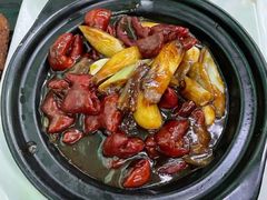 砂锅肥肠-钟掌勺忘不了地道湘菜(新天地假日广场店)