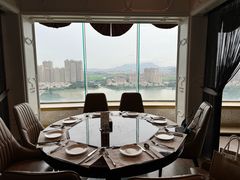 -荣誉国际酒店-云顶旋转餐厅