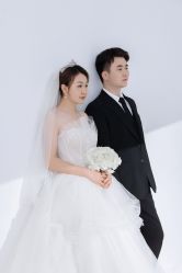 -雪中彩影婚纱摄影·微光艺术中心