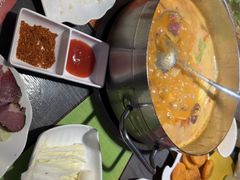 -四季喧黔味豆米火锅(万达广场店)