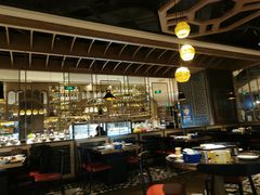 大堂-钱小奴海鲜自助黑金店(杭州滨江龙湖店)