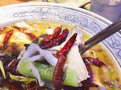 老坛酸菜鲈鱼-鱼库·不仅是一家烤鱼店(车公庙店)