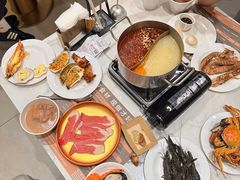 -金马门国际美食百汇(珞喻路店)