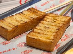 -肥肥虾庄·金牌油焖大虾(汉街SKP店)