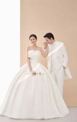 -雨墨婚纱摄影工作室