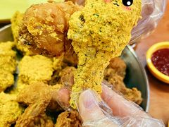 -BHC炸鸡(明洞总店)