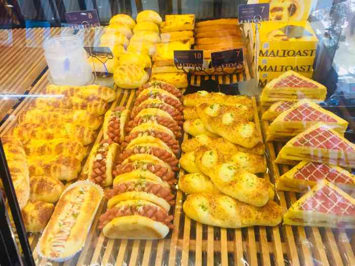 maltoast麦都(东街店)-"99听说蛋糕和奶茶最配 99不知道是不.