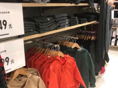 -优衣库(泉州中骏世界城店)