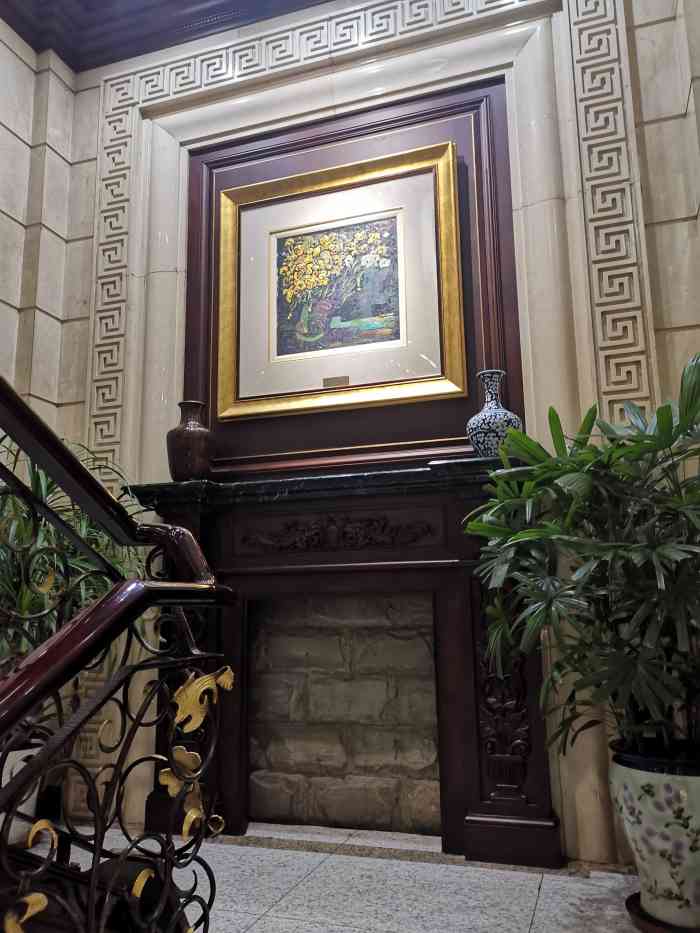 越秀酒家(任寨北街店)-"越秀在任寨北街,这家店年头可真不少了,有.