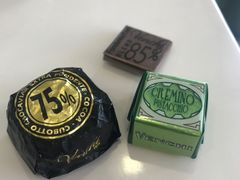 -VENCHI 闻绮(上海佛罗伦萨小镇店)