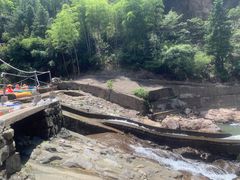-安吉龙王山峡谷漂流