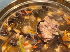 -千岛蚝高压锅生蚝·人参火锅(白云万达店)