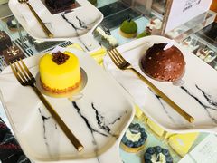 -UNI UNI(环亚凯瑟琳店)