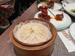 蟹粉灌汤包-十里弄堂(K11店)
