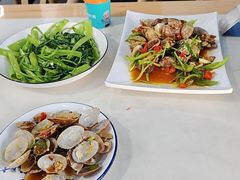 -四川小胡子海鲜(丁村万人海鲜广场店)