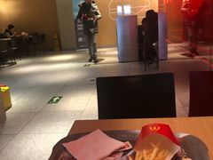-麦当劳(新王府井店)