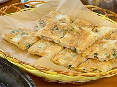 葱香薄饼-御霞苑泥烩鸡休闲农庄