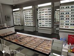 -目艮眼镜SHOWROOM(品牌集合店)