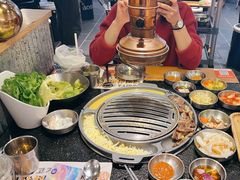 -GOGIYA·咕叽吖韩国传统烤肉店(东方新天地店)