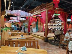 -老滇山寨•云南特色菜•地方菜•民族风情歌舞表演(金碧店)