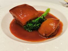 鲍鱼烧南乳黑豚肉-Yan Ting 宴庭中餐厅(上海静安瑞吉酒店)