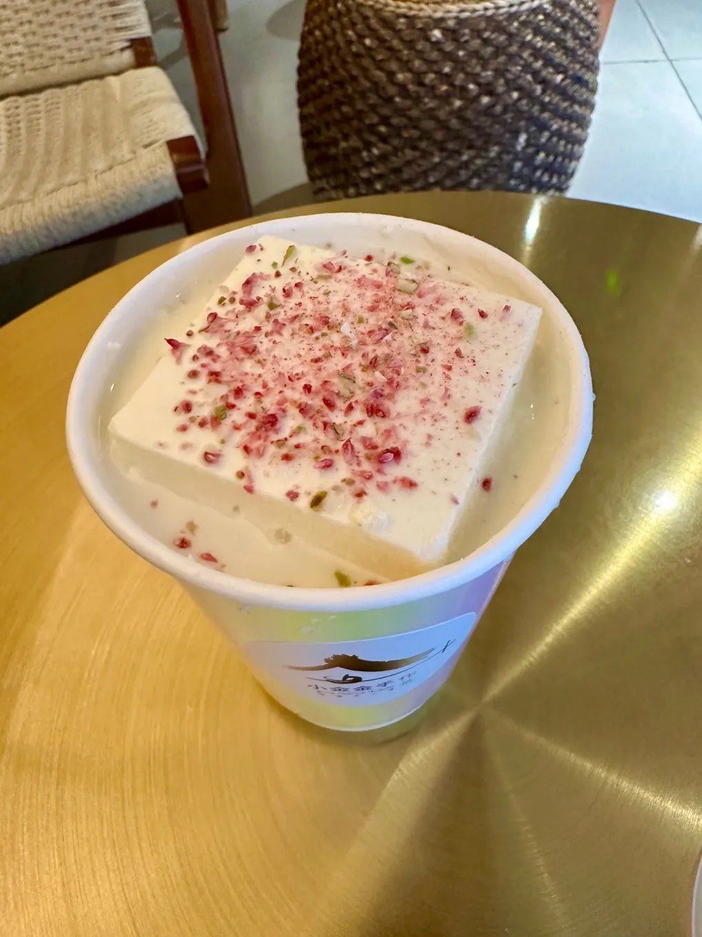 生酪小方白桃乌龙!