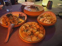 -拾光音乐餐酒吧(告庄星光夜市店)