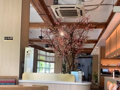 -蜜桃餐厅·伴山(湖滨商业街店)