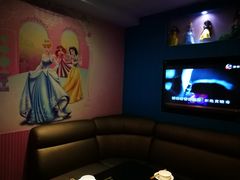 -唯爱KTV聚会餐厅(仙林东城汇店)