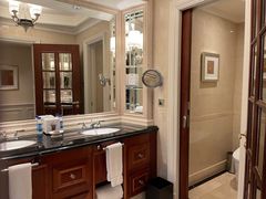 -广州富力丽思卡尔顿酒店