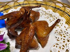 脆皮乳鸽-金碧轩粤菜海鲜大酒楼