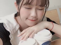 -Be Lived Cafe比例咖啡(摩天轮店)