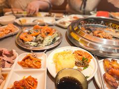 -黑金·寻焰自助百汇·烤肉·火锅(中街店)