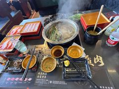 -牛武士寿喜烧·和牛火锅自助(全球首店)