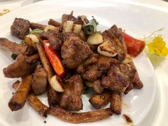 茶树菇炒牛柳-粤珍轩·家宴·广式茶点(新城广场店)