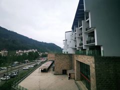 -中铁花水湾温泉酒店(大邑店)