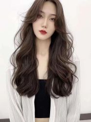 -妃格美发沙龙·烫发·染发