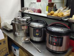 自助取餐区-万方圆拌粉瓦罐汤(五湖国际店)