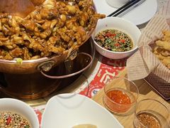 -老佛爷炭火蛙锅直营(清滨路总店)