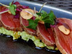 金枪鱼牛油果-BROWNSTONE布朗石西班牙餐厅(富城店)