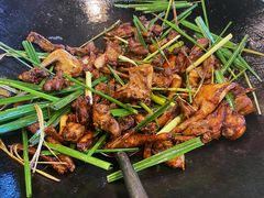 香茅炒鸽锅-一煲鸽