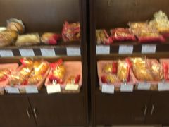 -红宝石·鲜奶小方·海派西点房(南丹店)